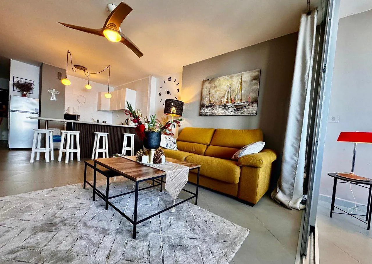 아파트 Elegante Apartamento Con Vista Directa Al Mar 칼라오살바헤